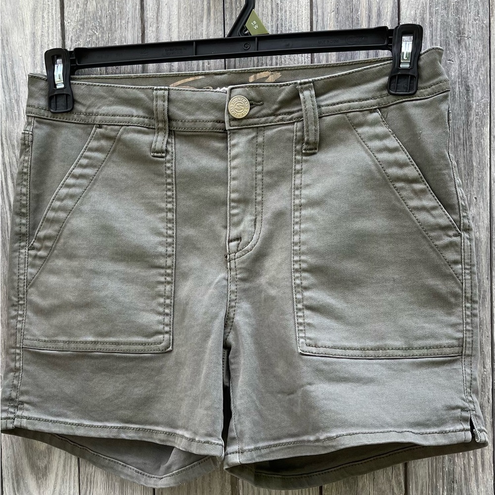 Utility by Seven7 Women's Green Shorts Stretch Cotton Size 4